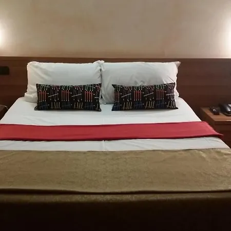 شوبين * ميلان