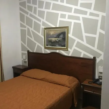 肖邦酒店 * 米兰