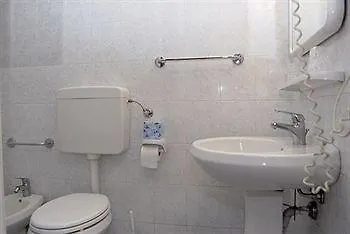 酒店 肖邦酒店 *